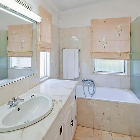 Sleeps 11 Pool Air Con Wifi Βίλα