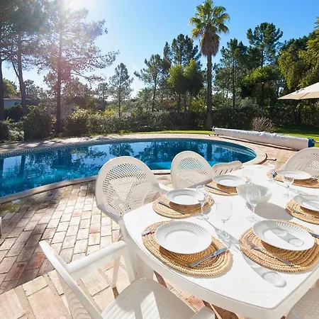 Sleeps 11 Pool Air Con Wifi