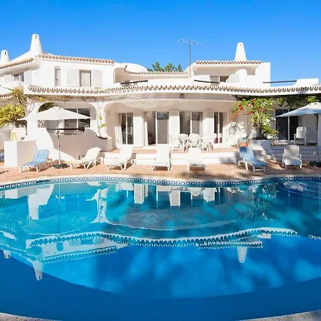 Sleeps 11 Pool Air Con Wifi Vila *